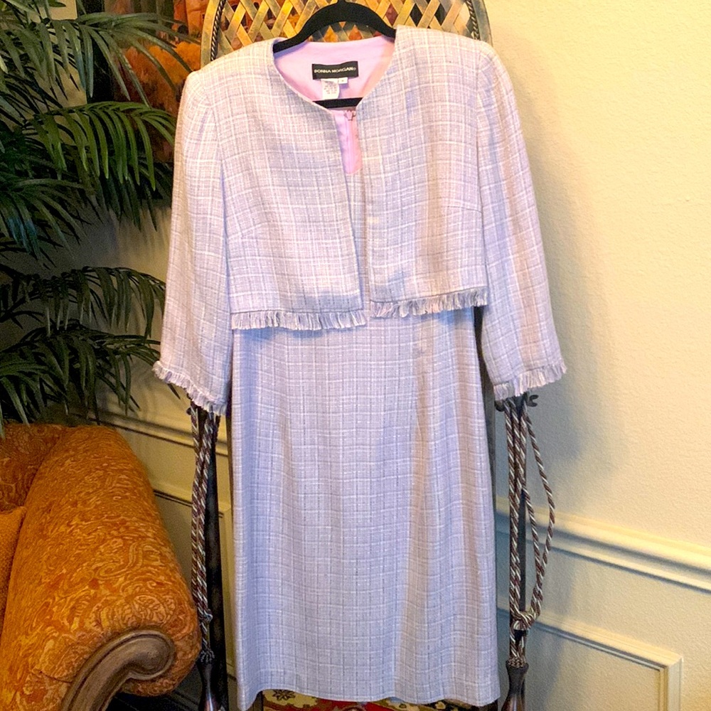 Donna Morgan 2pcs dress with short jacket. Size . 100% Rayon.